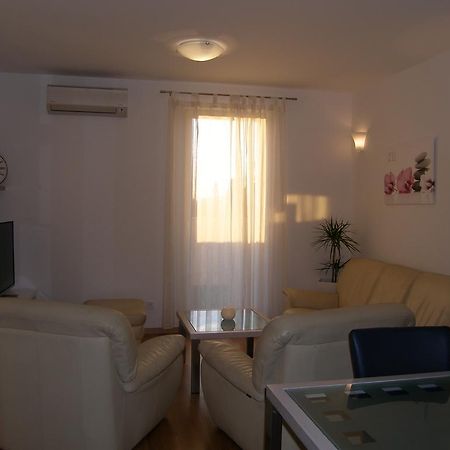 Momentum Apartment สปลิท ภายนอก รูปภาพ