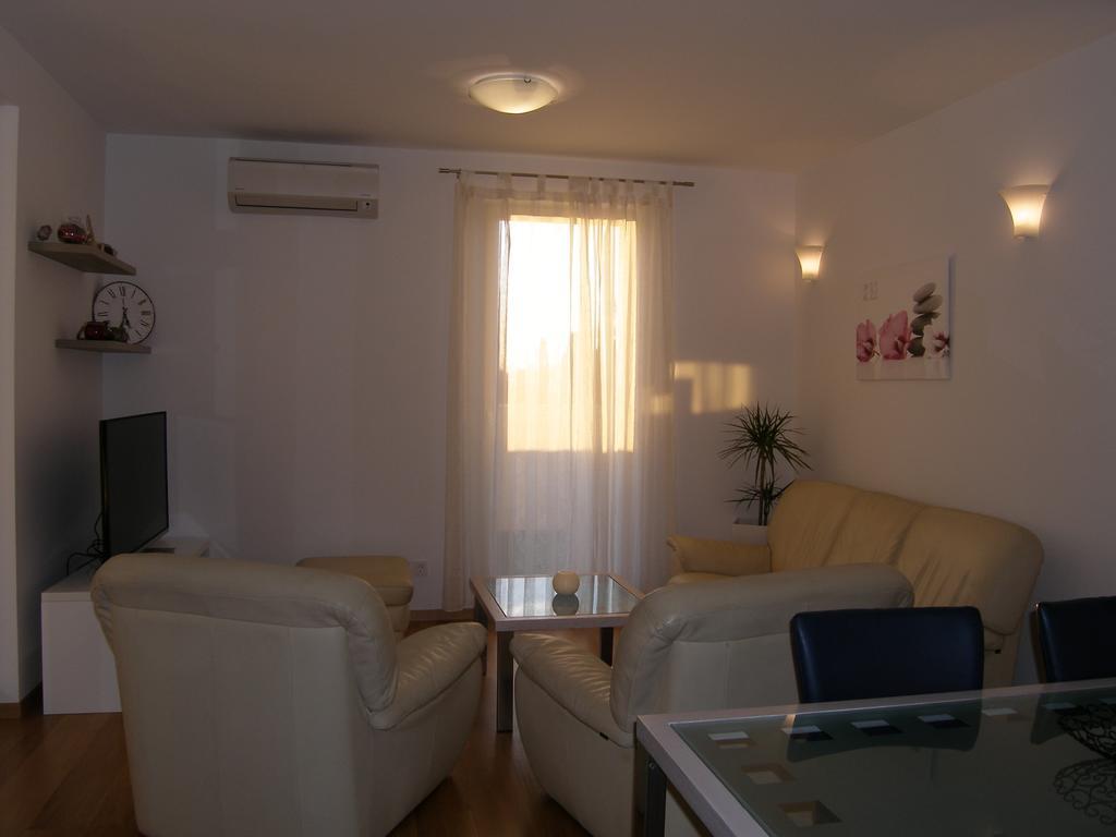 Momentum Apartment สปลิท ภายนอก รูปภาพ